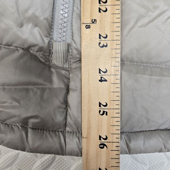 Athleta Banner Peak Goose Down Jacket Womens Small Dove Gray Beige Thumbholes - Picture 10 of 12